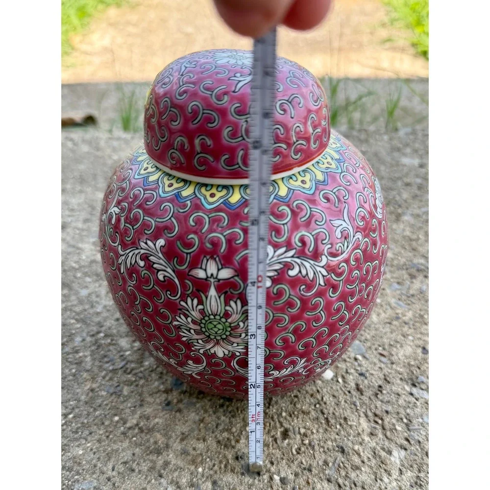 Vintage Chinese Famille Rose Ginger Jar Pink Porcelain Floral Lidded Urn 5.5in